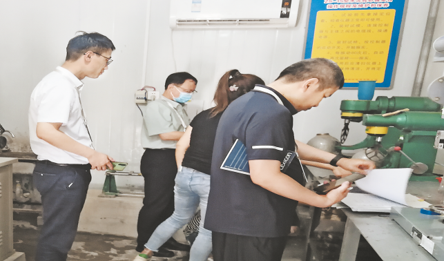 丹鳳開(kāi)展 “質(zhì)量專(zhuān)家企業(yè)行”行動(dòng)
