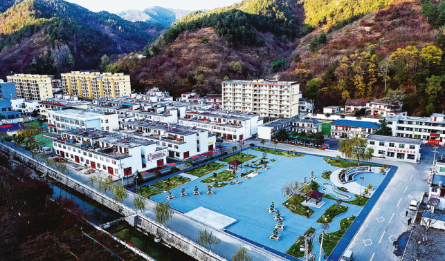 寺坪鎮：村美人和新畫卷