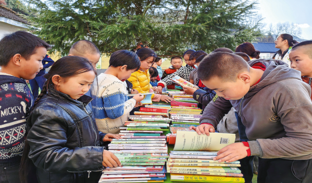 流動書香漫山村 多彩閱讀潤童心